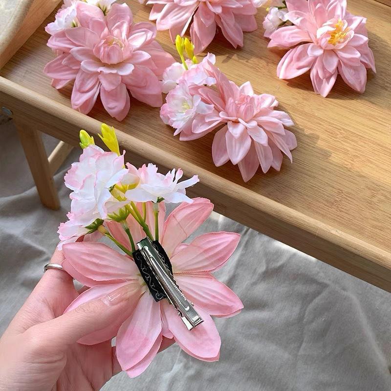 Lily Flower Hair Clip Plastic Flower Hair Claw For Women Girls Sweet Versatile Shark Clip Exquisite Hair Accessories
