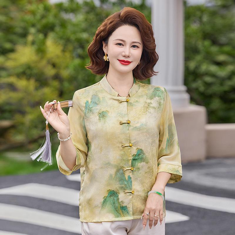 

2026 Elegant Summer Two-Piece Outfit for Middle-Aged & Elderly Women: Fashionable Casual Top & Set 3XL (62-68 kg)