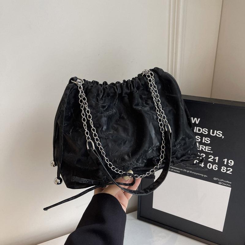 Trendy Fashion Large-Capacity Chain Tote Bag Autumn And Winter Simple Pleated Bow Shoulder Messenger Bag