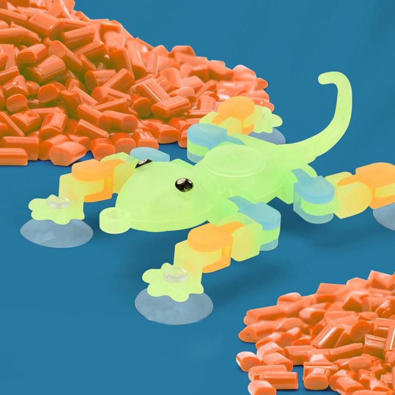 Creative Luminous Gecko Deformation Fingertip Gyro Bionic Sucker Hook Cartoon Gecko Children's Ornaments