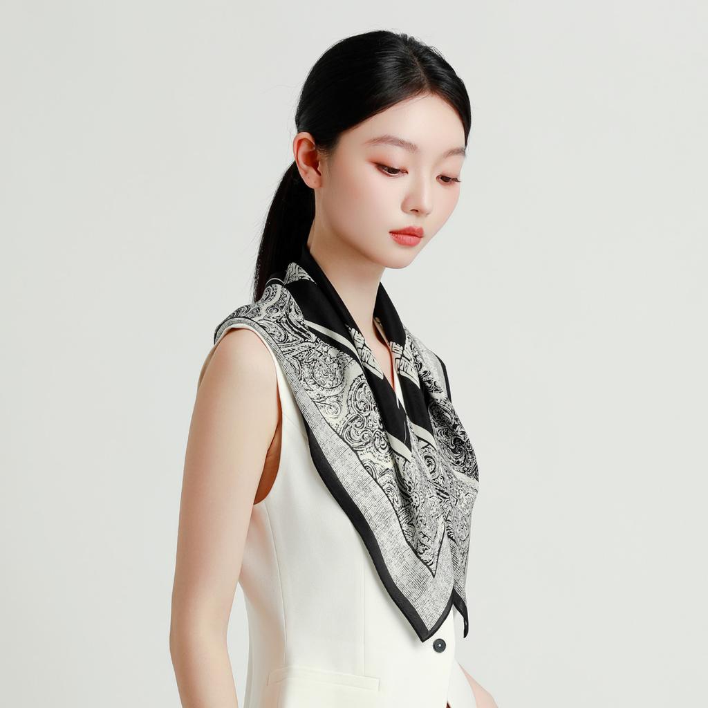 100% Mulberry Silk Exquisite Fashionable British Style Square Scarf for Women