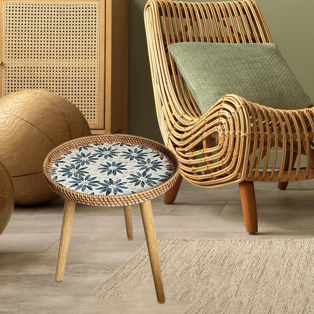 Elegante tavolino in rattan per lo stile della casa