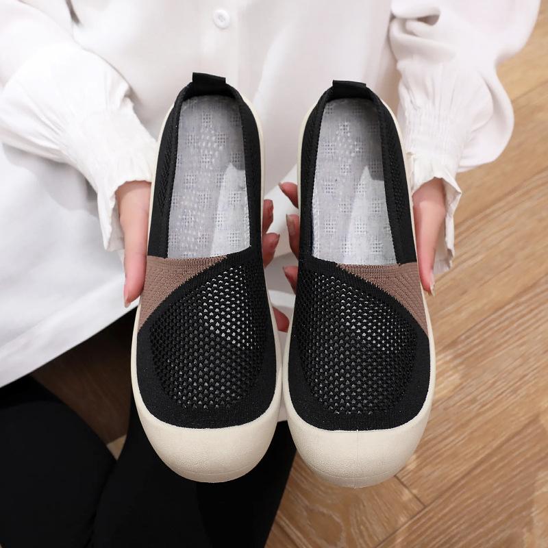 Lightweight and Breathable Old Beijing Cloth Shoes Summer Women's Fly-woven Mesh Soft Sole Non-slip One-pedal Middle-aged and Elderly Mother Shoes