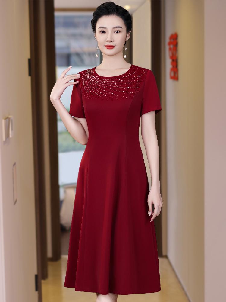 2024 Summer Wine Red High-End Mother of the Bride Dress for Festive Wedding Celebrations - Plus Size Available