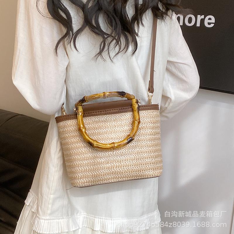 Niche design woven handbag bag women's bag 2025 new trendy fashion beach bag foreign style crossbody straw bag