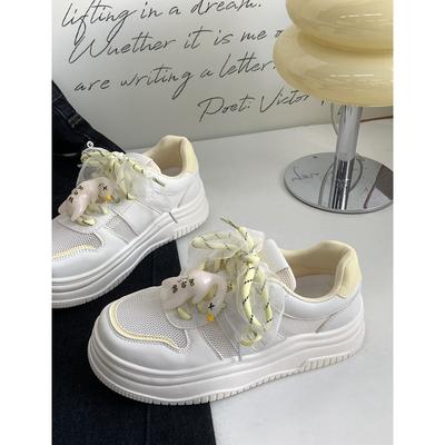 Heiß verkaufte Sommer neue vielseitige Mesh-Plateau-Brotbrettschuhe niedliche kleine weiße Schuhe 5111
