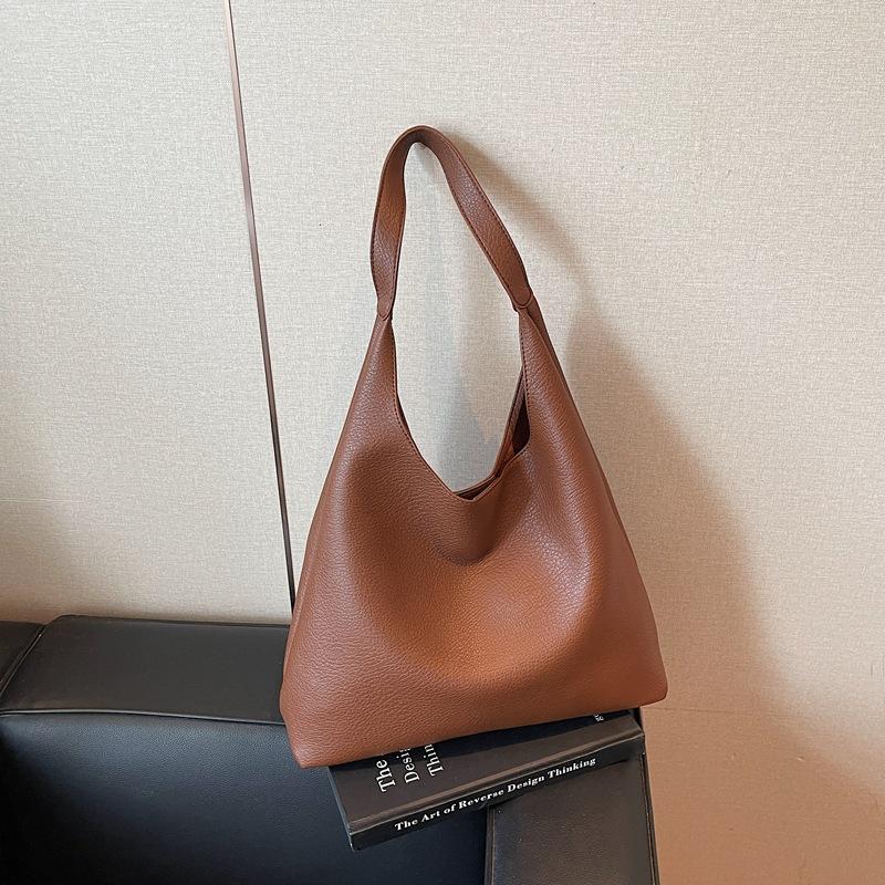 Retro Large-capacity Bag Women's New Casual Commuter Underarm Shoulder Bag Fashionable Versatile Tote Bag