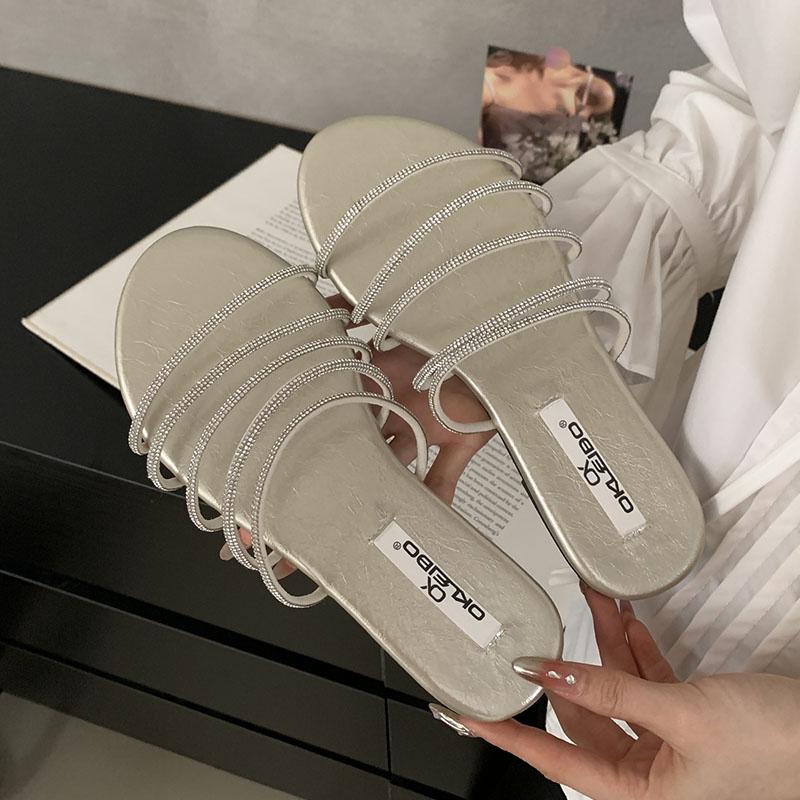 Fashion Summer Beach Female Slides  Women Flats Slippers Shoes Luxury Fashion Rhinestones Ladies Flats Slippers Sandals Shoes Footwear