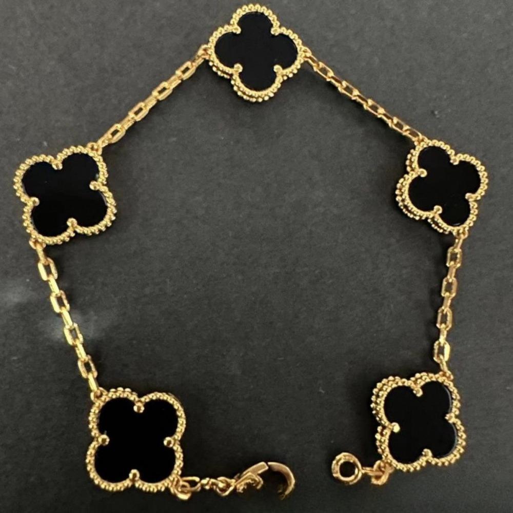 Hochwertiges Kleeblattarmband für Damen Fünf-Blüten-Armband mit natürlichem weißen Perlmutt und rotem Karneol