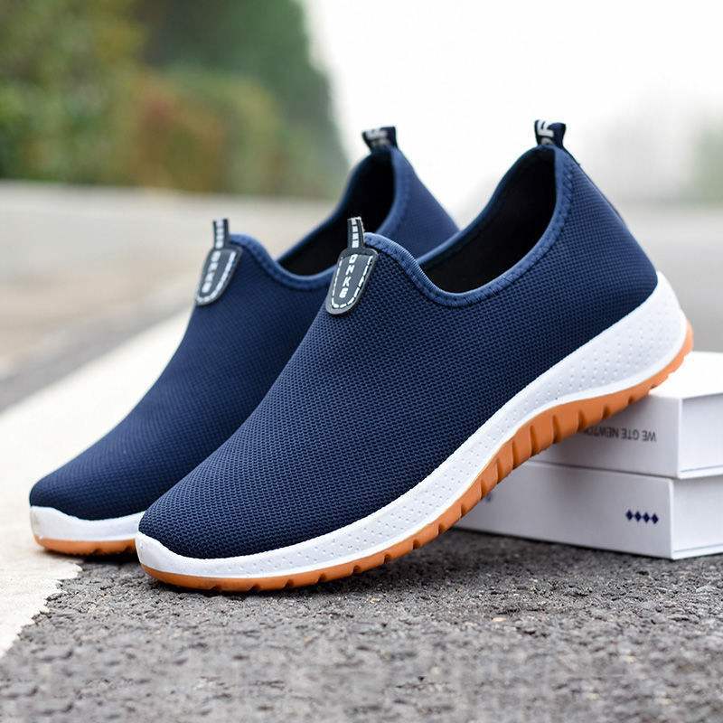2025 Men's Sneakers Breathable Casual Shoes Lightweight Cloth Shoes Outdoor Non-Slip Loafers Slip on Soft Sole Men Running Shoes