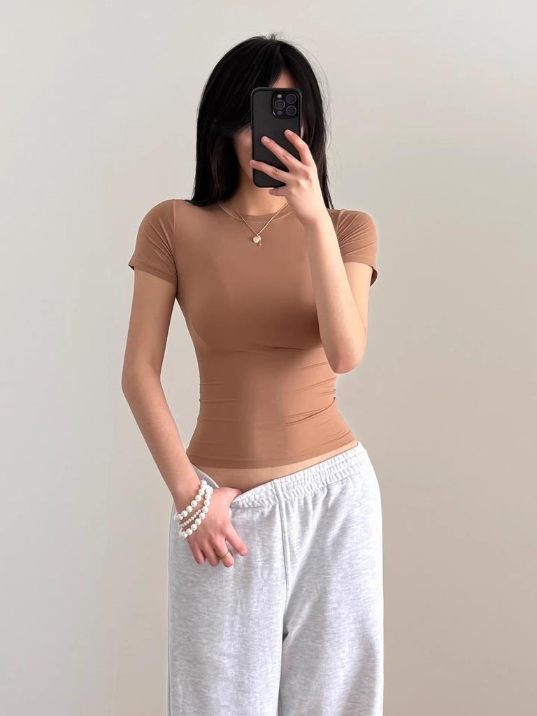 Basic Slim Fit T Shirt With Nylon Fabric For Casual Wear And Yoga
