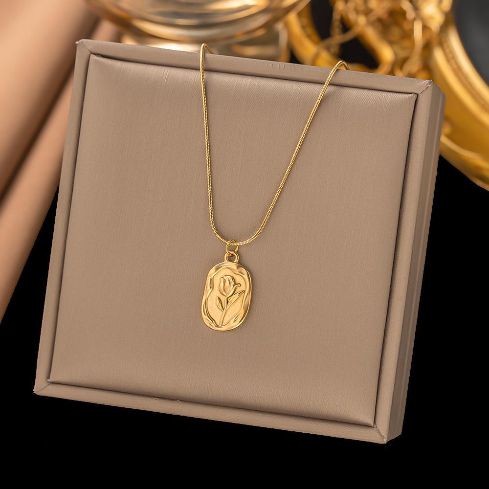 Elegant Titanium Steel Clavicle Necklace for Women - Trendy, Durable, and Fashionable