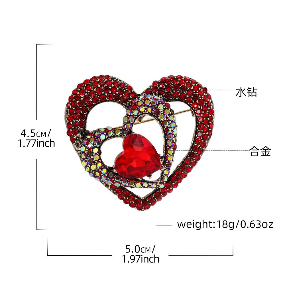 Fashion Hollow Love Brooch Women's High Sense Light Luxury Versatile Sweater Jacket Pin Jewelry Corsage Accessories