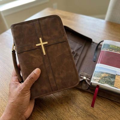 S kapsou na telefon Veganská kůže Obal na Bibli Křížový motiv Pouzdro na přenášení Bible Křesťanský dárek