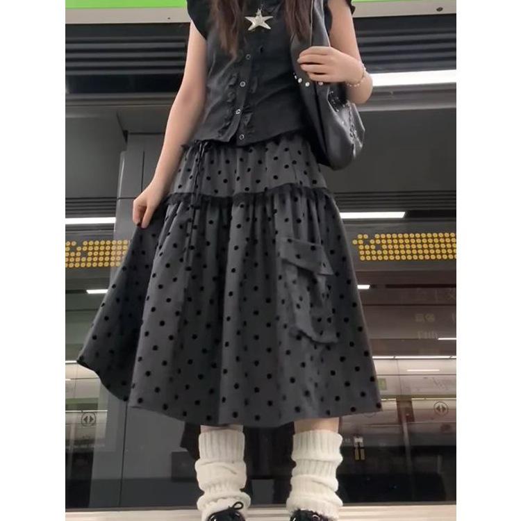 Retro Japanese A-line Layered Cake Skirt - High-Waisted, Lace Trim, Midi Length for Petite Women