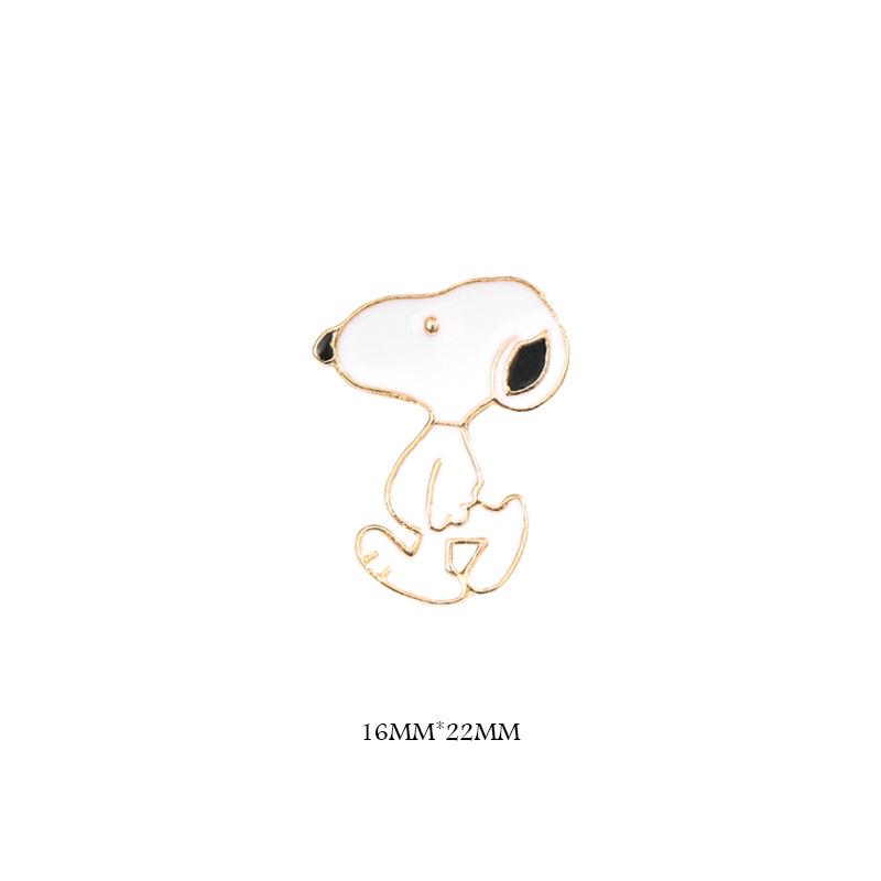 Snoopy Cartoon Brooch: Cute Anime Badge for Bags, Uniforms, Scarves - Creative Gift for Students & Men