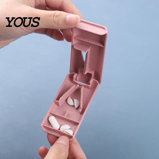Pocket Size Medicine Box with Blade Portable Pill Cutter for Small Tablets, Stainless Steel Accurate Safe Splitter Adults Pills Splitter, Plastic