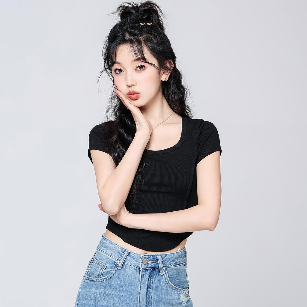 2024 American Classic Curved Waist Short Sleeve T-shirt for Spicy Women, Splicing and Pressing Seam Slim Fit Top