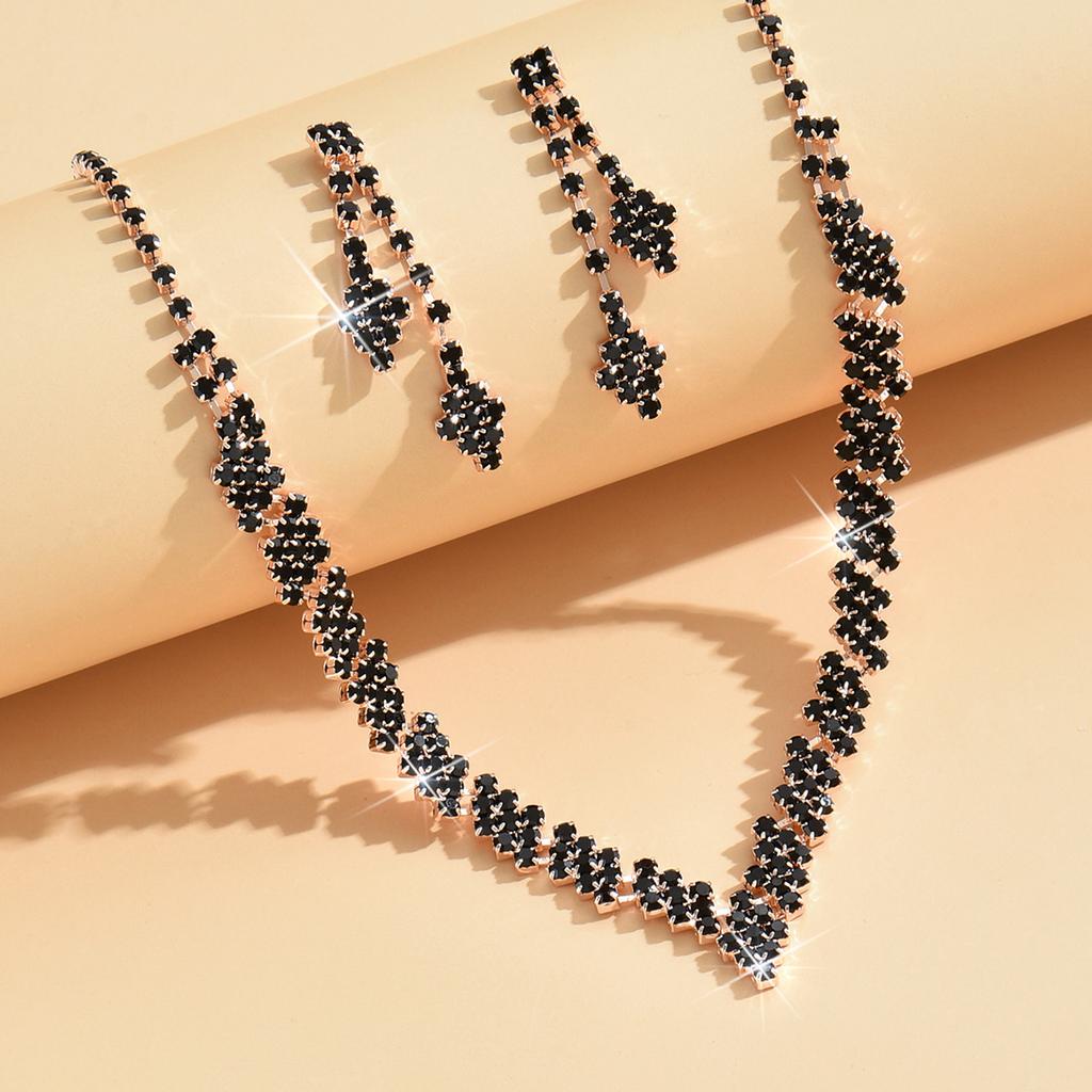 3 pieces of women's European and American trendy claw chain series with rhinestone earrings, necklace, jewelry set, banquet and