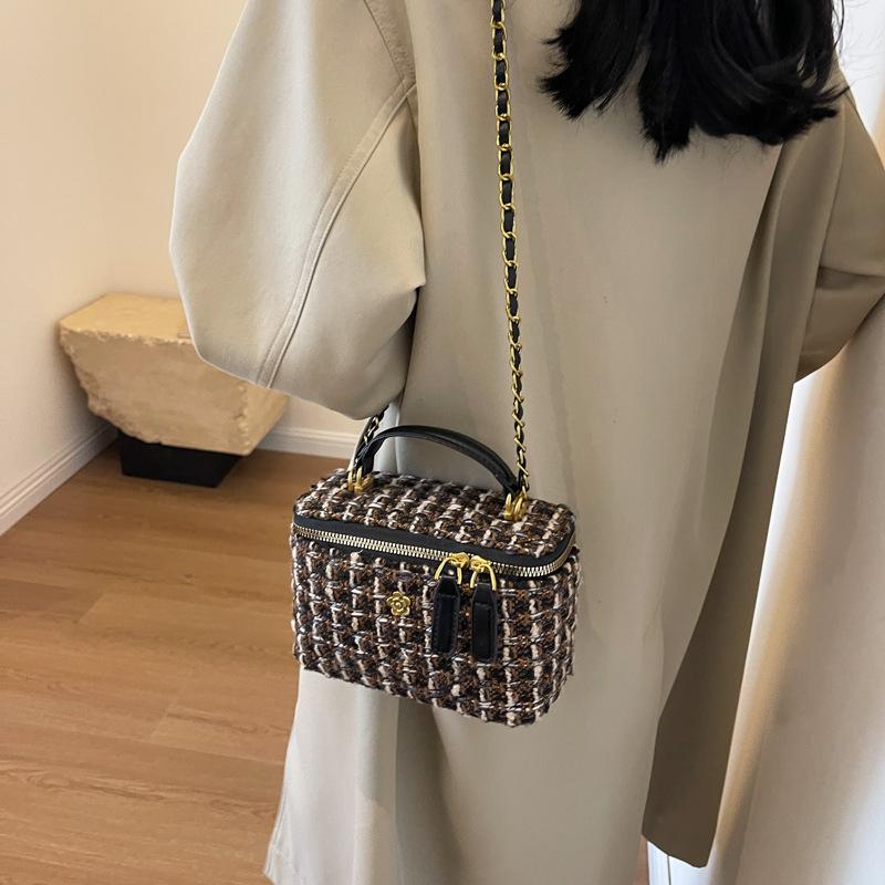 

Сумка 2025 Новая Мода Осень Шерстяная Клетчатая Цепочка На Плечо Простая Портативная Сумка Кроссбоди Сумка-Ведро 18*9*11