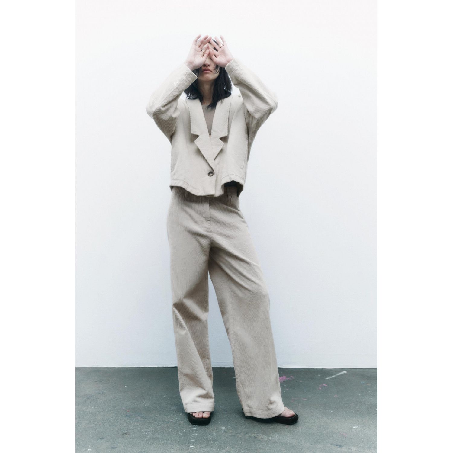 

OVERSIZE CORDUROY BLAZER