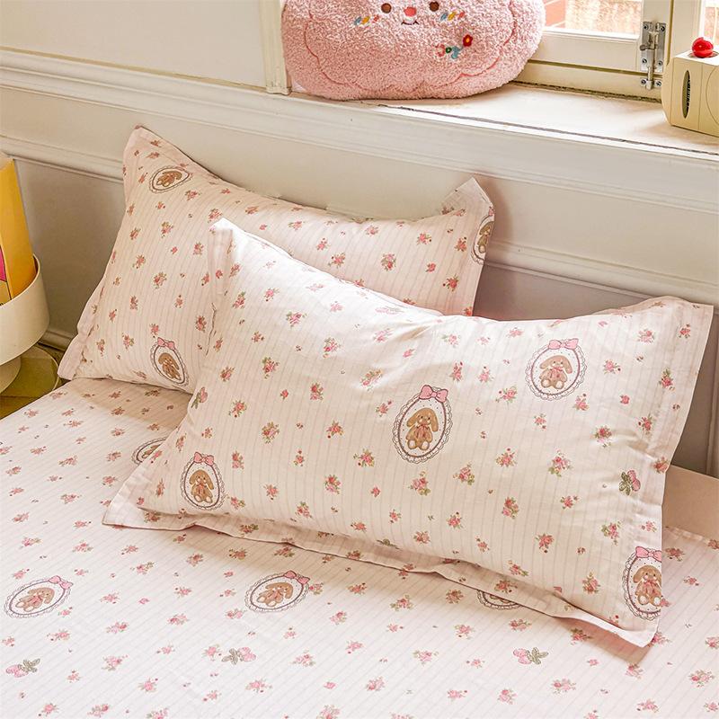 100% Cotton Floral Pillowcases Set of 2 Garden Floral Printed Pillow Cover with Envelope Closure Wrinkle Fade Resistant Hotel Quality Pillow Protector