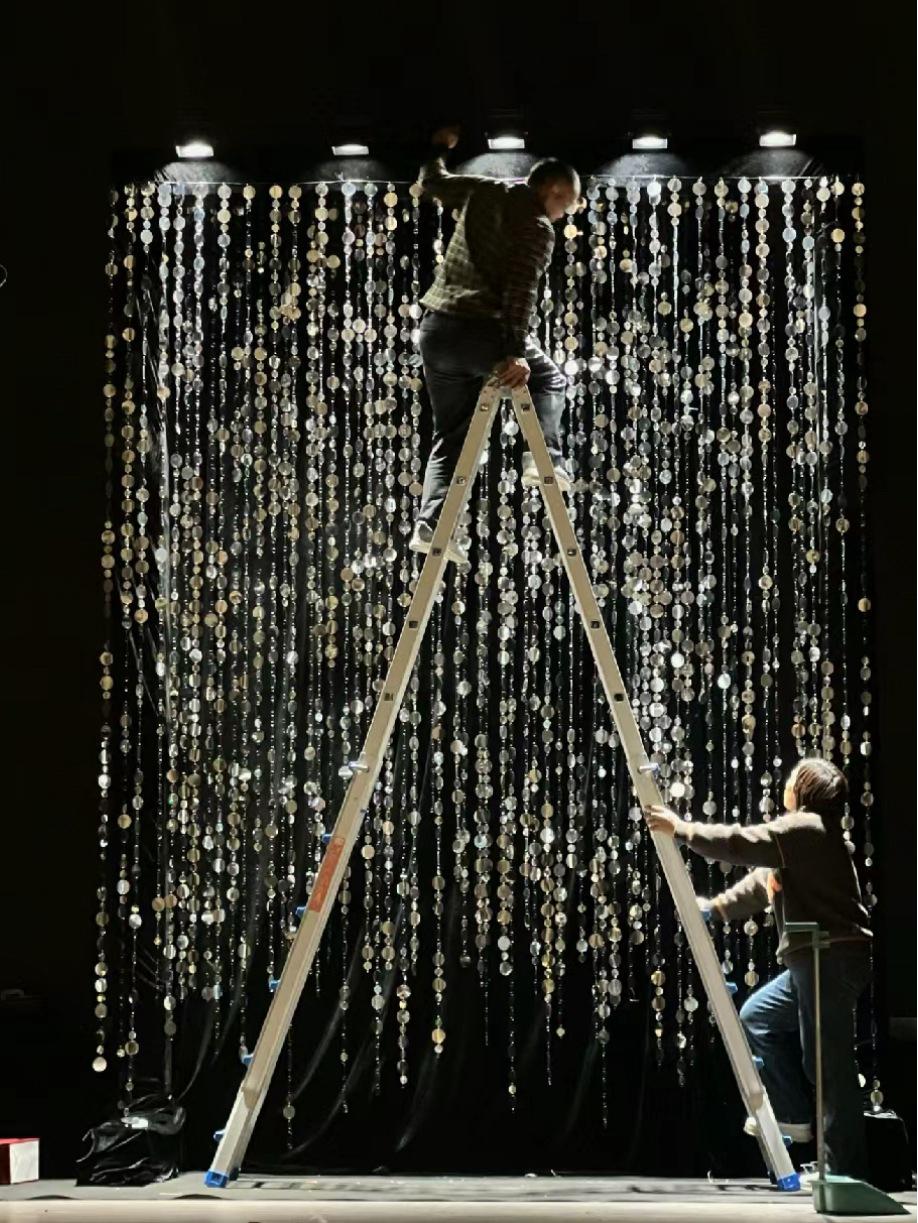 Tenda a Rete con Paillettes Argentate: Decorazione Photo Booth per Feste, Compleanni e Festività