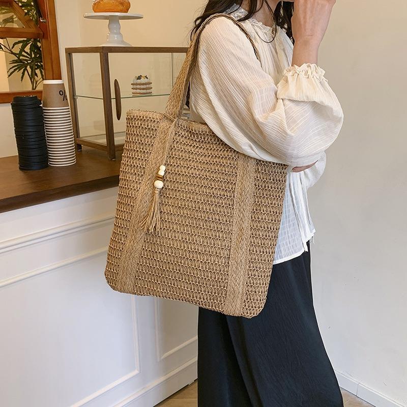 Summer beautiful casual new woven popular portable niche large capacity shoulder underarm hand bag