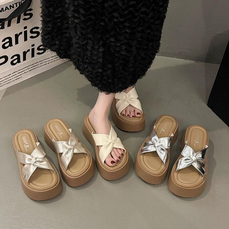 Internet celebrity cross platform cool slippers women summer wear 2025 new fairy style with skirt casual beach sandals