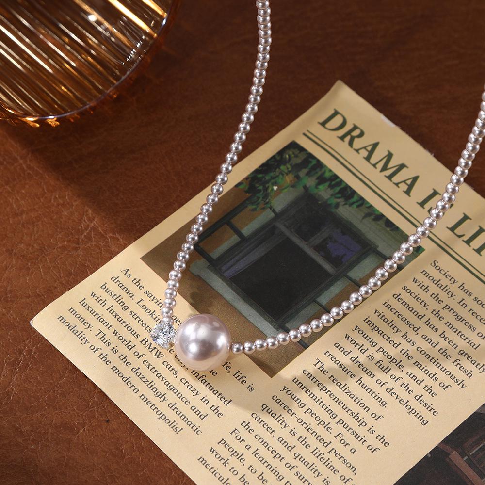 Elegant French Light Luxury Pearl Necklace - Minimalist Design Clavicle Chain Accessory