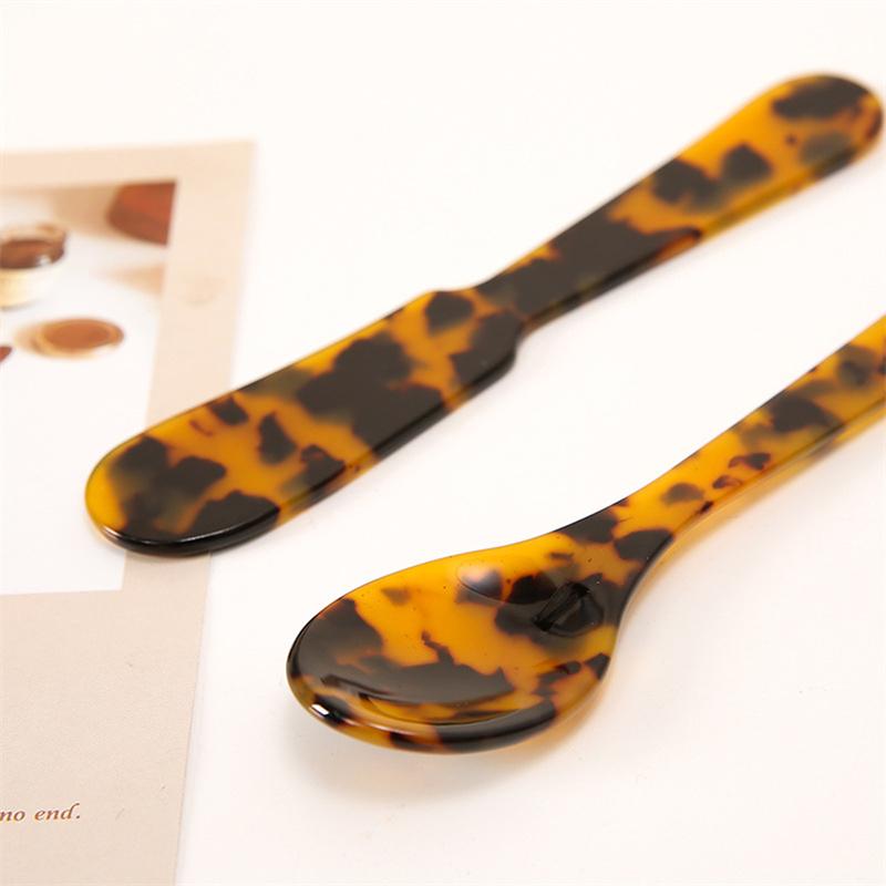 Vintage Korean Style Acrylic Cake Spoons Knife Reusable Dessert Spoon for Coffee Ice Cream Cake Decoration Gift Kitchen Prop