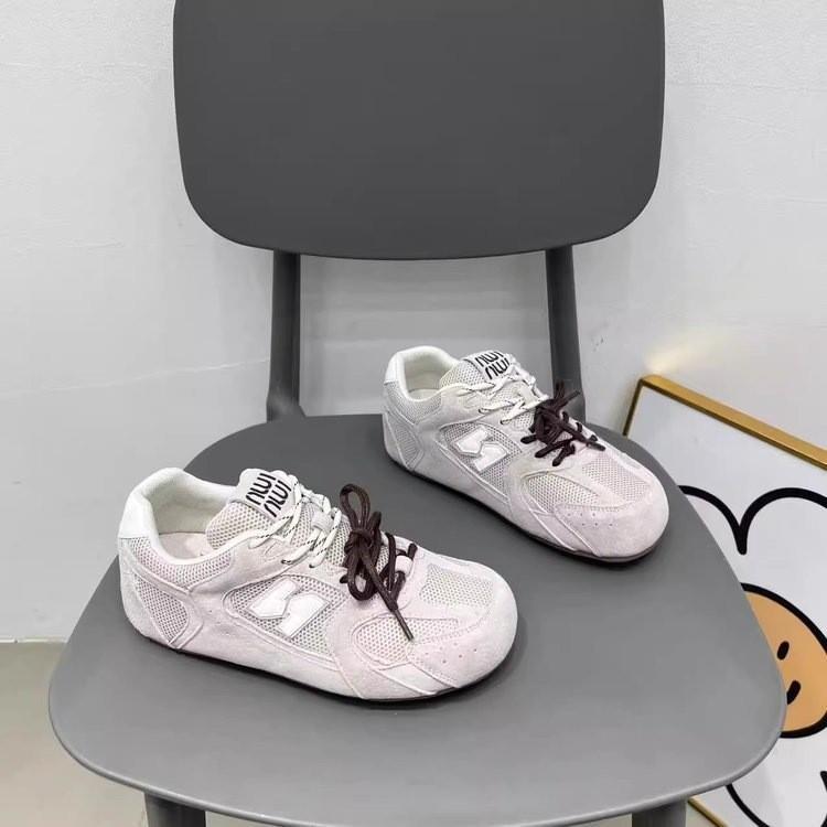 Internetowa celebrytka płaskie buty damskie wiosna i lato nowe retro siatkowe oddychające sportowe casualowe buty deskorolkowe