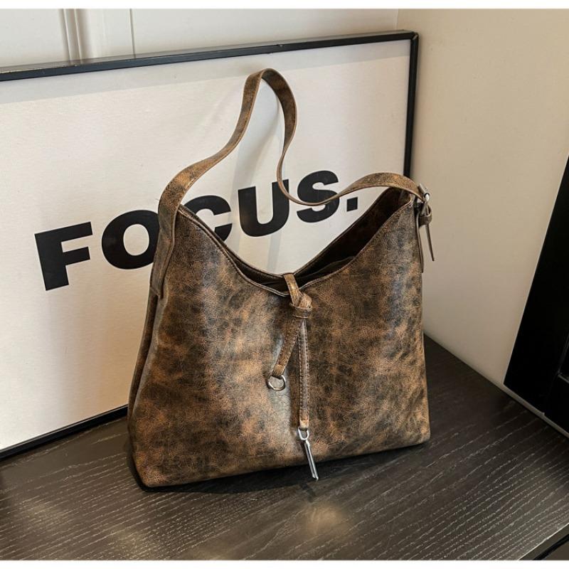 Retro high-end sense fashion large-capacity bag women's new versatile wasteland wind tote bag shoulder bag