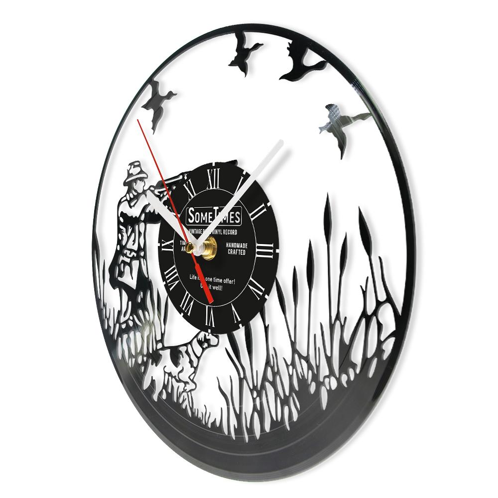 Custom Hunter Vinyl Record Wall Clock For Man Cave Bedroom Hunting Artwork Personalized Wall Watch Retro Music Disk Craft Clock