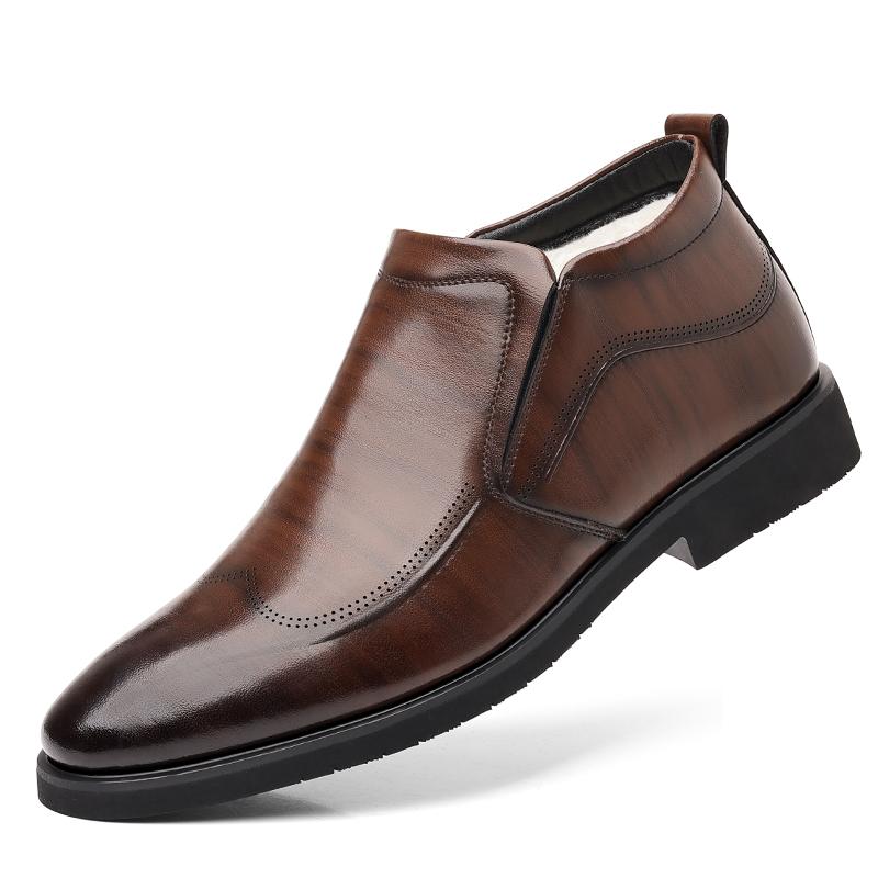 

Fashion Winter Leather shoes Men Loafers Slip On Business Casual Leather Shoes Classic Soft Moccasins Hombre Breathable Men Shoes Flat 44