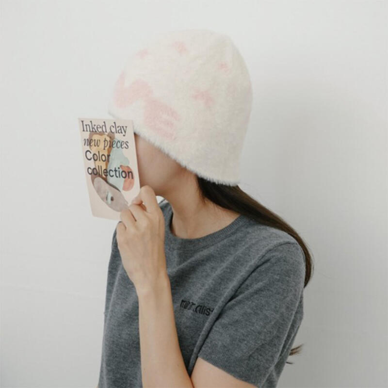 Women's Y2K Star Love Knit Beanie Hat