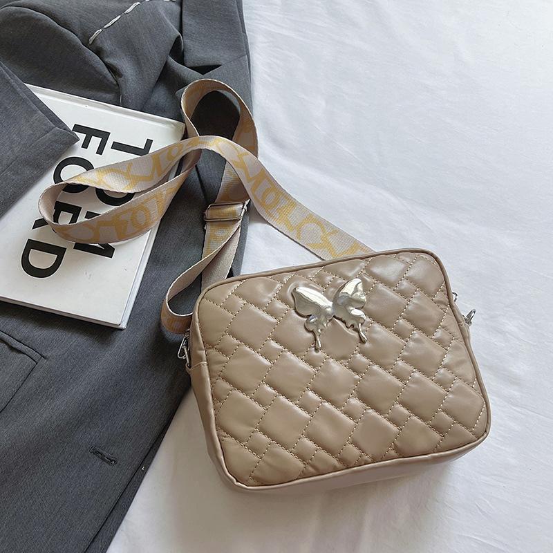 

Нішевий дизайн метелика діамант красива особистість повсякденна сумка через плече месенджер 2024 популярна мода маленька квадратна сумка хакі