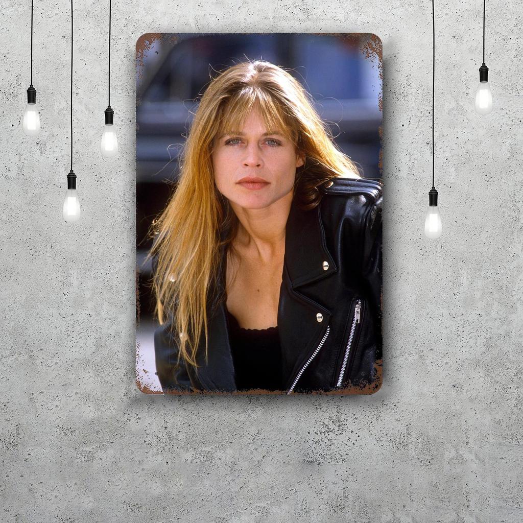 Linda Hamilton Metal Signs wall decor Vintage Tin Signs Captain Metal Poster Decor for Bar Pub Club Wall Decoration