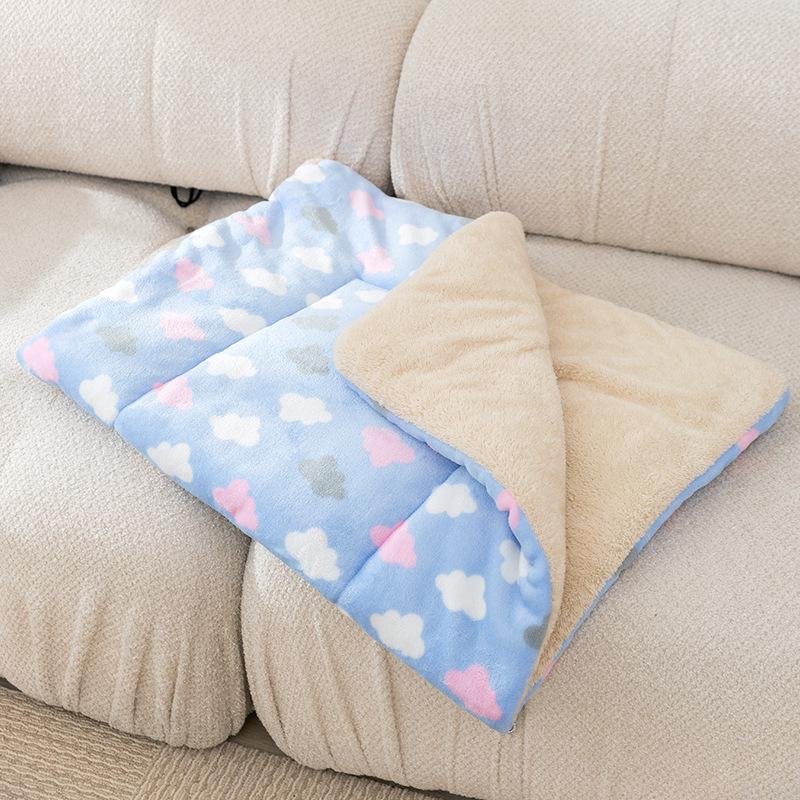 Cartoon Bär Flanell Katzen streicheln Haustierdecke Hundekissen Steppdecke Hund Haushalt Haustierprodukte Universell in allen Jahreszeiten