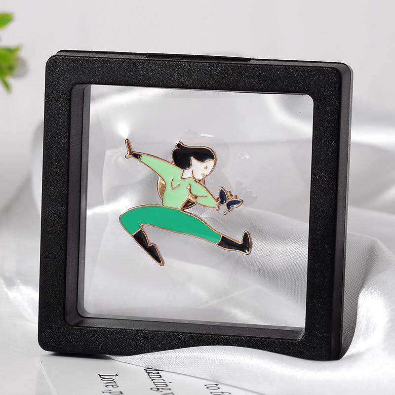 Kung Fu Kreslená slitinová brož: Trendy přívěsek s postavičkou s drip-paint efektem na tašky