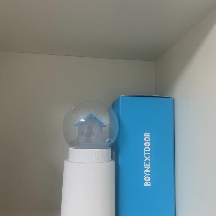 

BOYNEXTDOOR Светящийся жезл