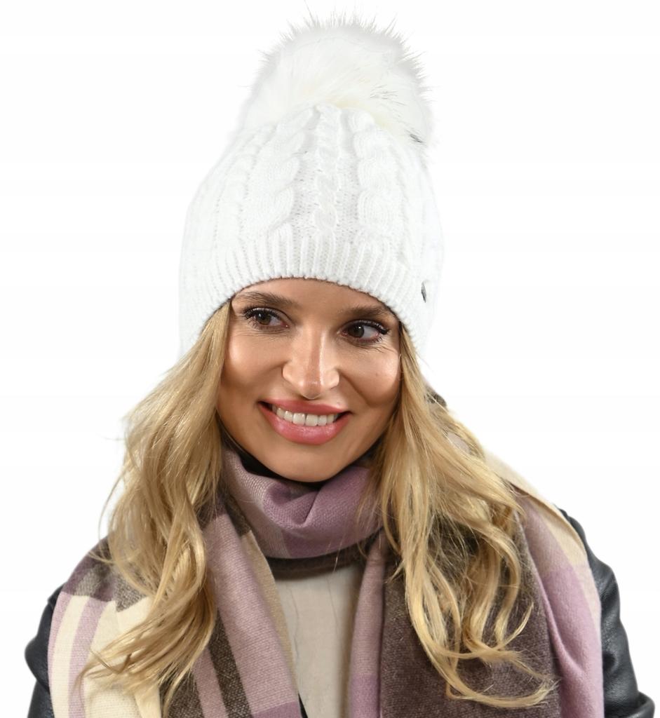 Warm Women'S Winter Hat With A Pompom, Fleece-Lined Beania Uni