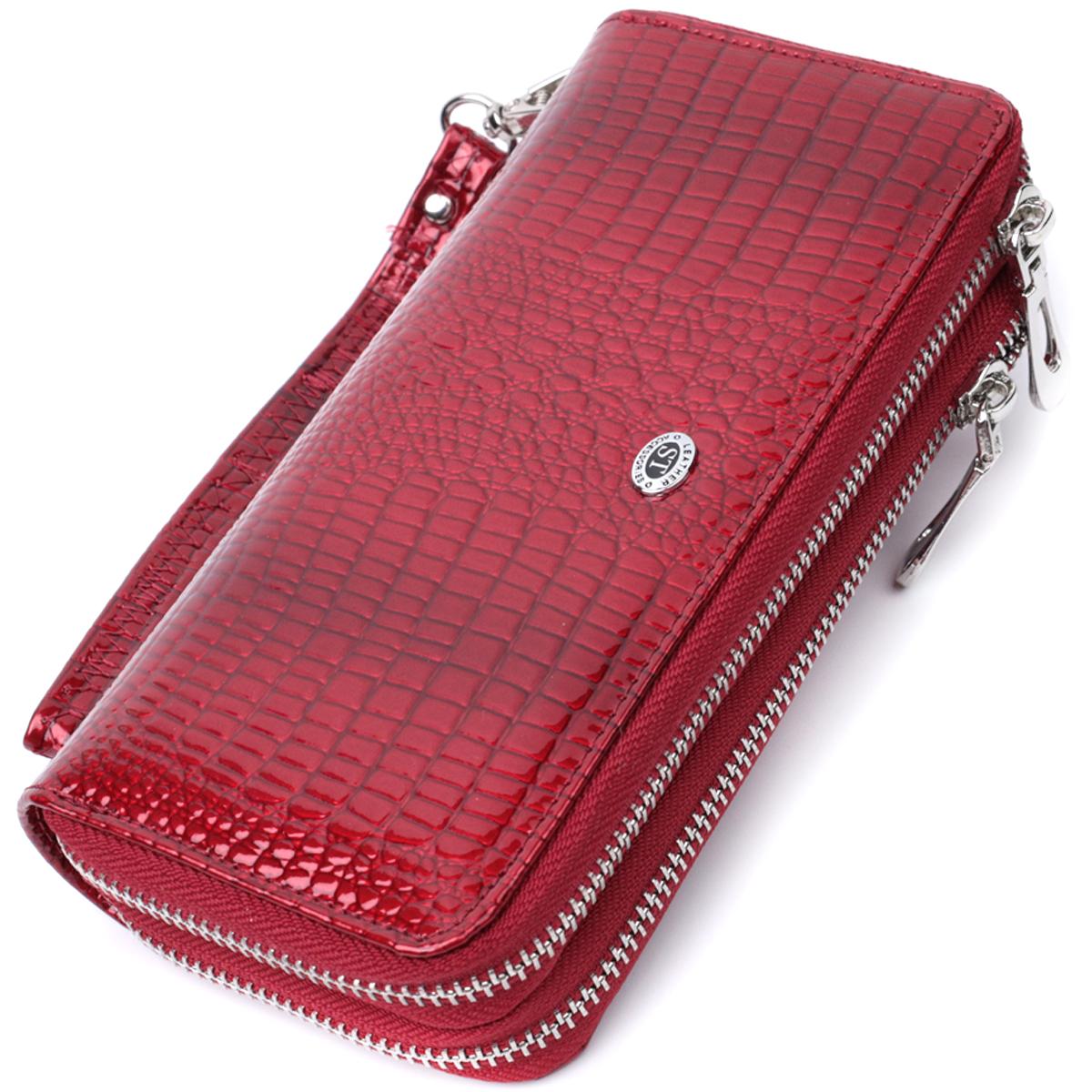 

Фактурний клатч на два відділення з лакованої натуральної шкіри ST Leather 22692 Червоний