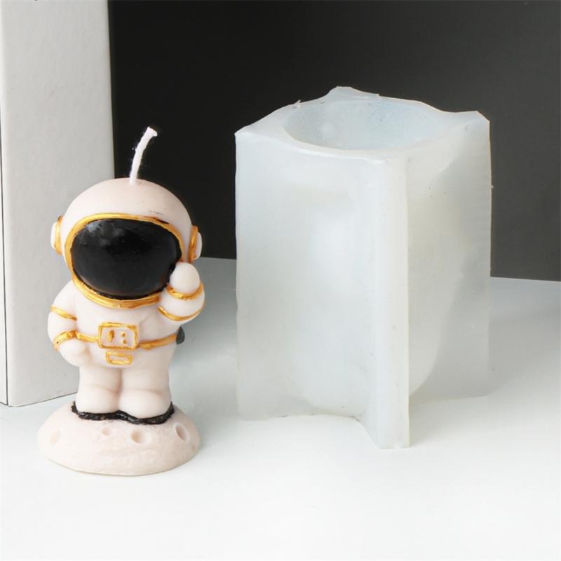 Space Man Figurine Silicone Candle Molds for Epoxy Resin Astronaut Silicone Candle Molds for Candle Home Decoration