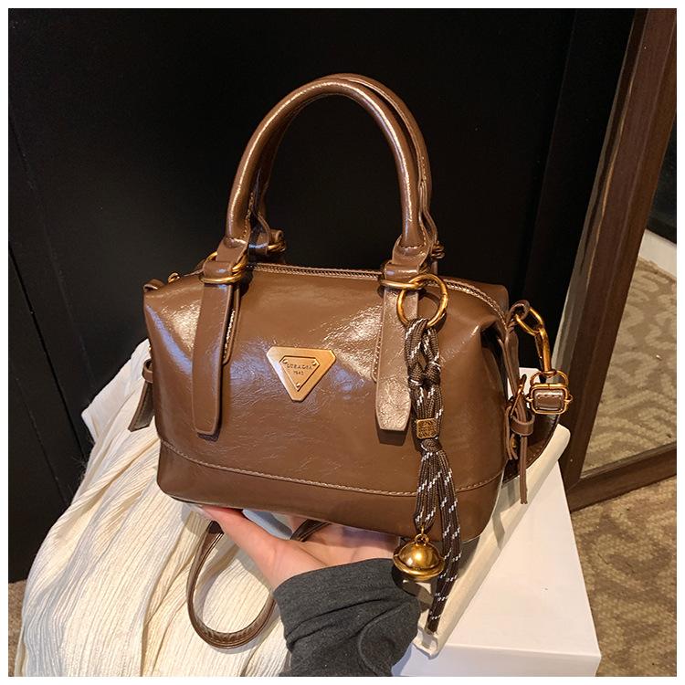 Retro Handbag Women's 2025 New Versatile Fashion Shoulder Pillow Bag Crossbody Women's Bag