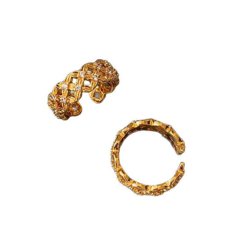 Retro Zircon Four-Leaf Clover Ring for Women - Exquisite, Niche Design for a High-End Feel
