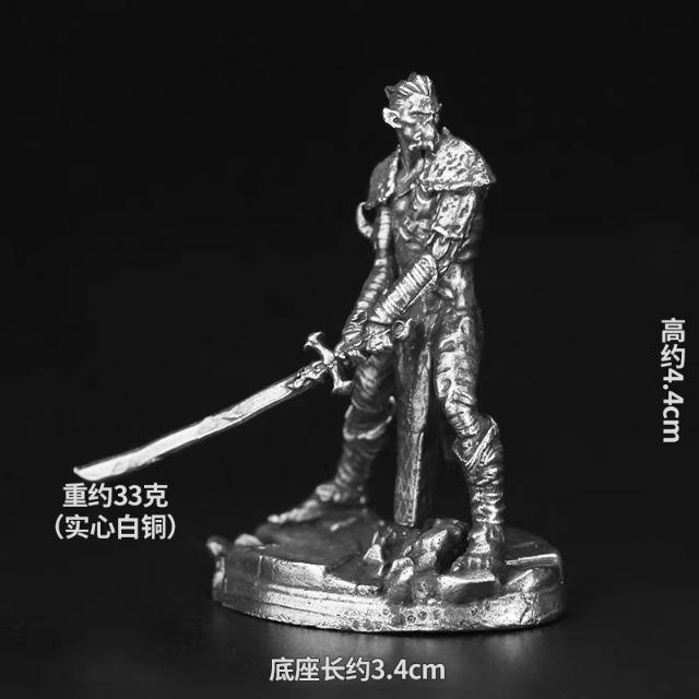 White Copper Illithid Soldier Miniature Tabletop Wargame RPG Battle Model Chess Piece Collection Decor Car Interior Decor