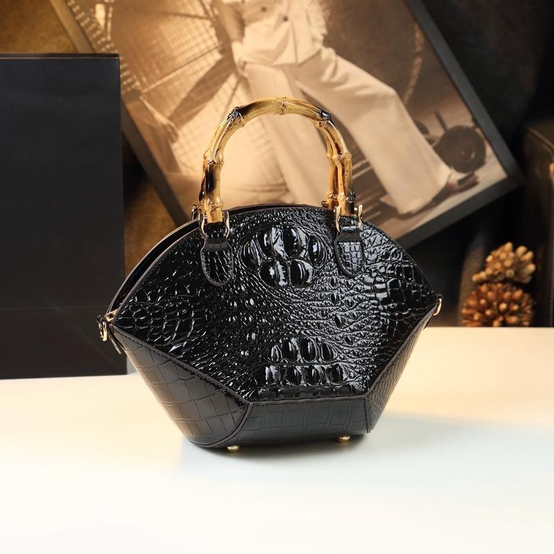 Hard Leather Women's Bag, 2026 New Fashiable Bamboo-patterned Handbag, Shell-style Messenger Bag with Crocodile Pattern