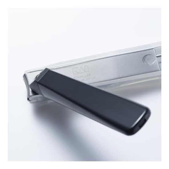 KAI Nail Clipper Type001S Black, Curved Blade, Made In Japan, KE0120
