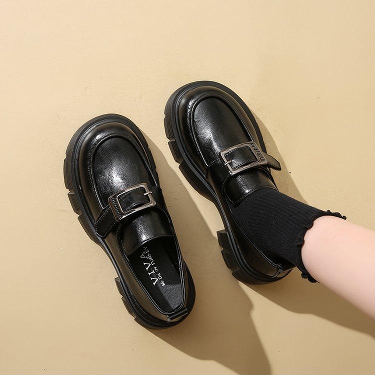 

Black with skirt versatile loafers 2025 new spring and autumn retro British style small leather shoes with heightened thick soles 35